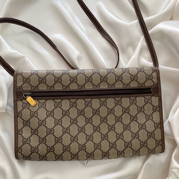 💐SOLD💐 GUCCI VINTAGE CROSSBODY BAG - Picture 7 of 15